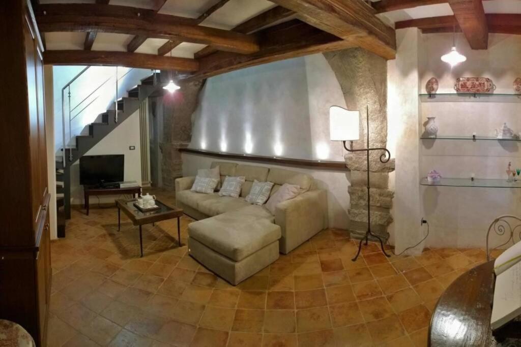 Santa Maria Ad Valetudinarium Apartment Abbadia San Salvator Exterior photo